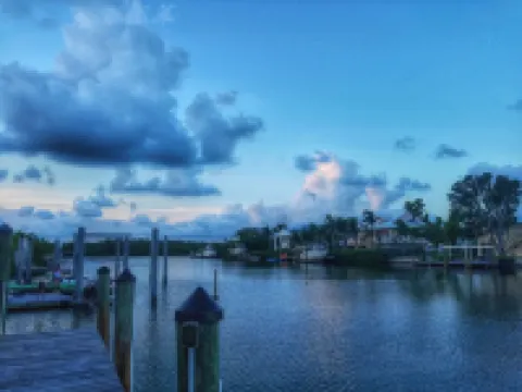 Outstanding pool and outdoor area 5 minute walk to beach!