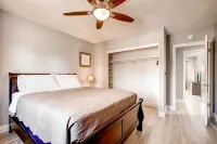 Fully licensed pool home w/outdoor kitchen.