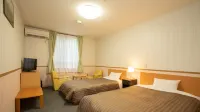 Hotel Okukujikan - Homestays