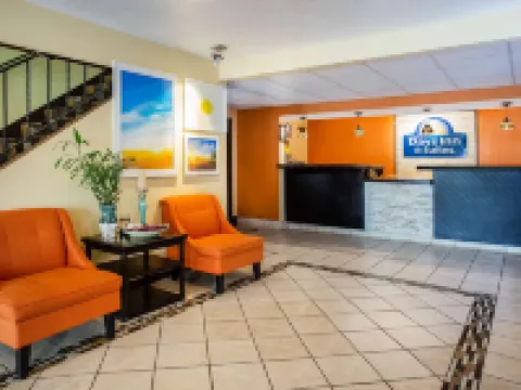 Days Inn & Suites by Wyndham Stevens Point Hotels in Stevens Point