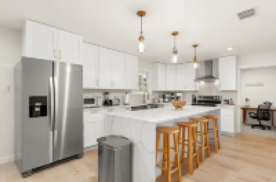 Luxury Newly Renovated Home w/Private Pool+Fire Pit+BBQ Near Downtown&Airport