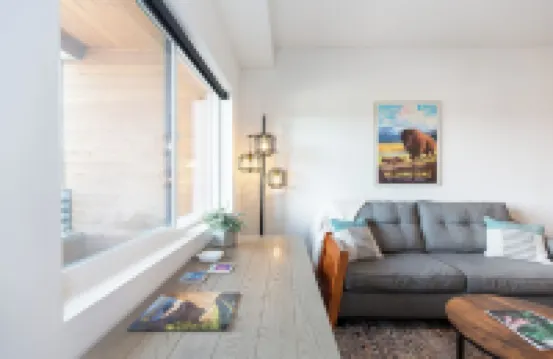 Bozeman 406 Downtown Loft with Indoor Parking!