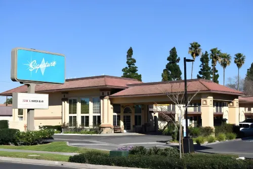 Signature Anaheim Maingate