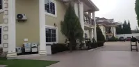 Fokuzzy Lodge