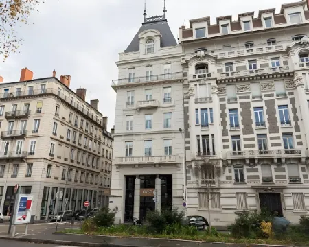 โอคโค โฮเทลส์ ลียง เซ็นเตอร์ โรงแรมในลียง