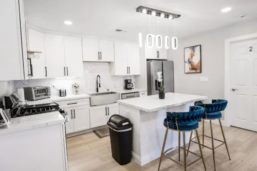 Cozy Living Area and Modern Kitchen - Charming Family Haven Hotels in Lemon Grove