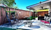 4BD/3BA/ DFW Airport Patio private parking Piscina Hotels near Dallas Baptist University