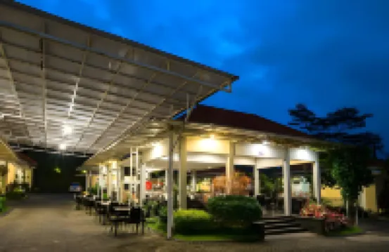 Riverstone Hotel & Cottage