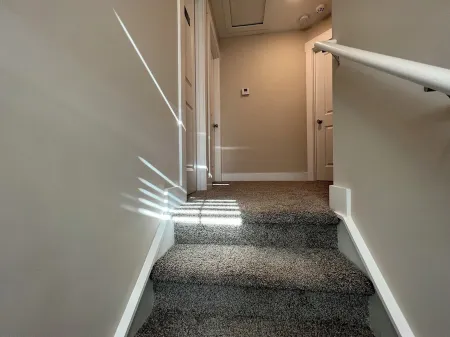 Modern 3BR New Build - King Bed + Roku TVs