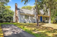 HarwichPort 4 bdr 3 bath - Walk to Red River Beach - next to Wychmere