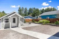 Brand new oceanfront home with amazing views! Hôtels à proximité de : Beachfront Park