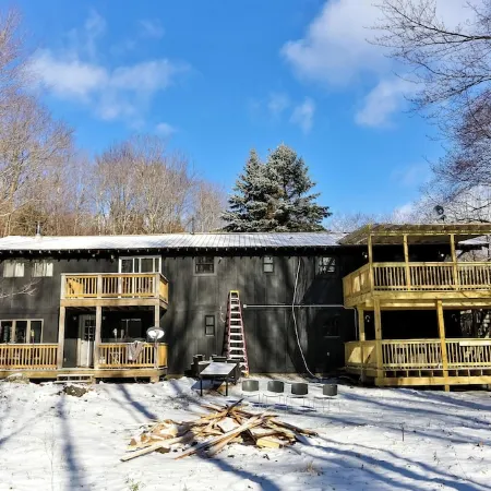 9BR/5BR/Hottub/2 Saunas 6 min to Hunter on 30 private acres