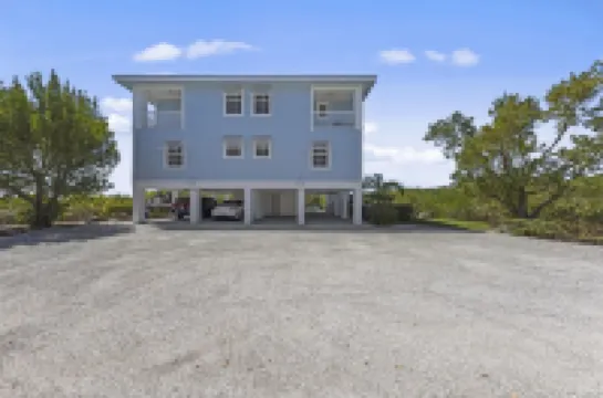 Townhome with stunning view of Matlacha Pass