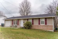 Charming 3-bedroom house in excellent location North Central WV - 무료 와이파이