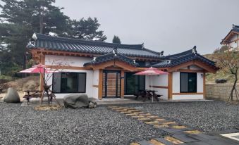 Cheongju Yegung Hanok Village Pension