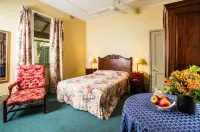 Avonmore on the Park Boutique Hotel