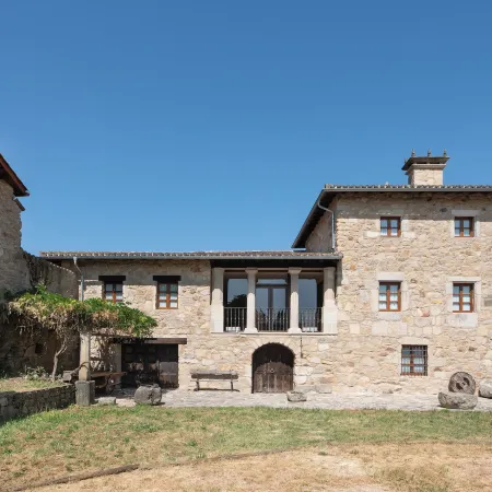 Pazo de Moreda Отели в г. Собер