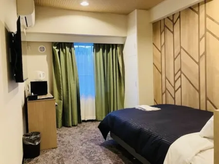 Hotel Livemax Budget Yokohama Kannai Отели рядом с достопримечательностью «Yokohama Nigiwai-za»