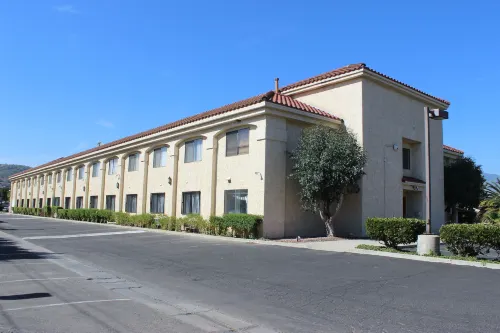 Ocean Gateway Inn Hotel a Santa Paula