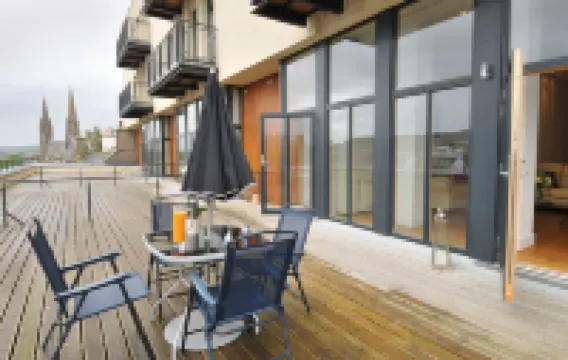 Highland Apartments by Mansley