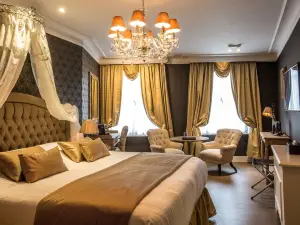 Luxury Boutique Hotel de Castillion