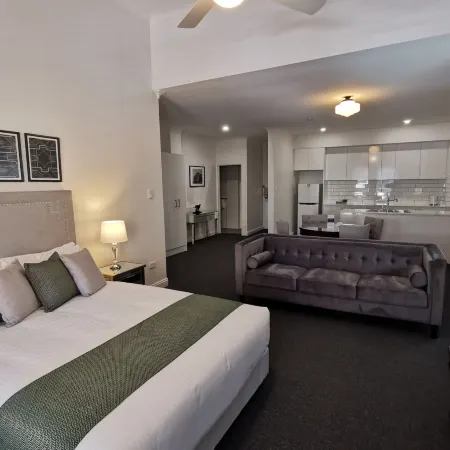 Adelaide Mansions Apartments