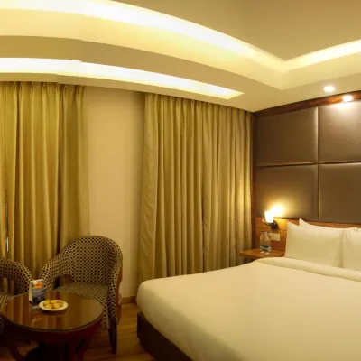 Glades Hotel โรงแรมใกล้สวนกุหลาบ