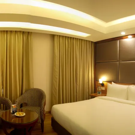 Glades Hotel
