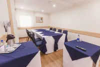 Hotel Golden Park Ribeirão Preto by Nacional Inn Hotels in Cravinhos