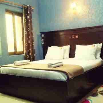 KP Hotel Cotonou Rooms