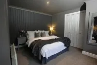 The Knife & Cleaver Hotels in Houghton Conquest