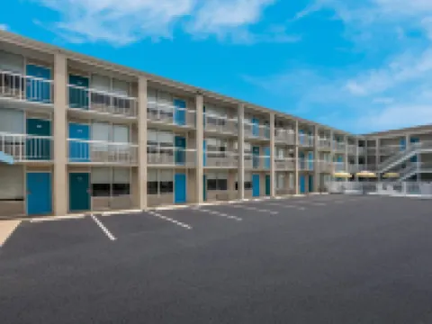 Atlantic Oceanside Dewey Hotels in Dewey Beach