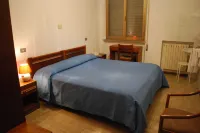 Albergo Smeraldo Hotels in Borghetto-Melara