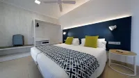 Broncemar Beach Suites