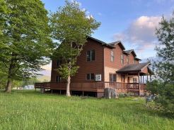 Canaan Townhome near hiking, biking & skiing!
