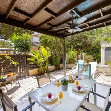 Anas Kiti Seaside Villa