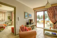 Kalliope Villa - Classic Modern With a Splash of Glam