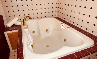 AmeriVu Inn & Suites - St Croix Falls