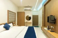 HOTEL VRINDA Hotels near Naliyamandavi