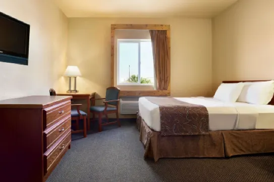 Travelodge by Wyndham Gillette