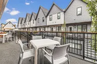 เบสแคมป์ รีสอร์ทส์ แคนมอร์