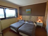 Superb House for Family Group with Swimming Pool, Sauna, Hot Tub, Billiards - С бассейном