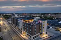 Hotel Indigo Traverse City Hotels in Traverse City