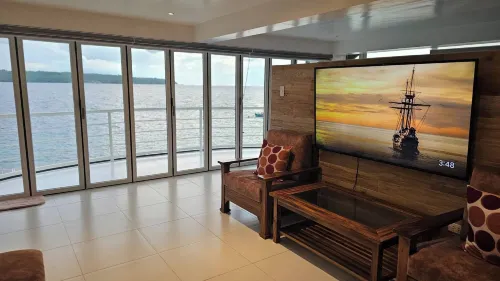 Lydia's House, Samal Beach Front Apartments - ติดทะเล