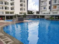 Homey and Cozy Stay Studio Room at Casa de Parco Apartment Hotel dekat Masjid Jami' Al Mi'roj Cisauk Girang