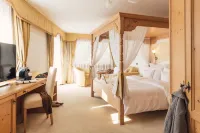Wellness Refugium & Resort Hotel Alpin Royal - Small Luxury Hotels of the World Hôtels à : Lutago