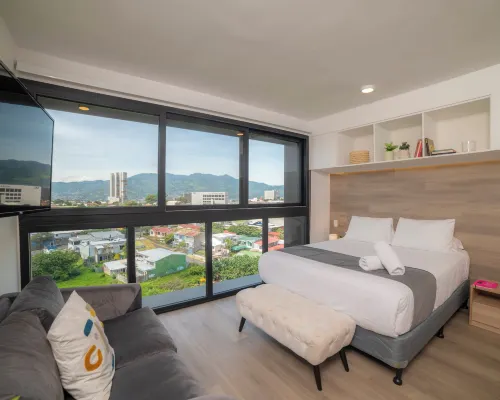 Bee Suites San Jose - Escalante Hotels in San Jose
