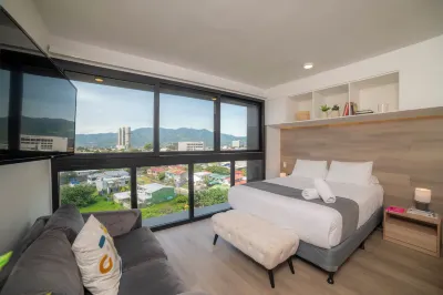 Bee Suites San Jose - Escalante Sector Concepcion 호텔