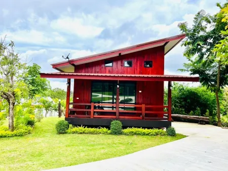 Pruksa View Homestay Отели рядом с достопримечательностью «Tat Mok Waterfall»