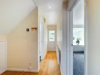 Tranquil Telford Retreat - 3 Bedroom House - parking